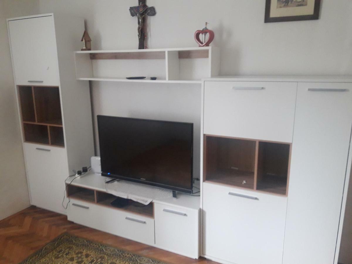 Apartment Tin Сен Екстериор снимка